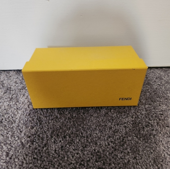 Fendi Sunglasses - Vintage - Picture 4 of 9